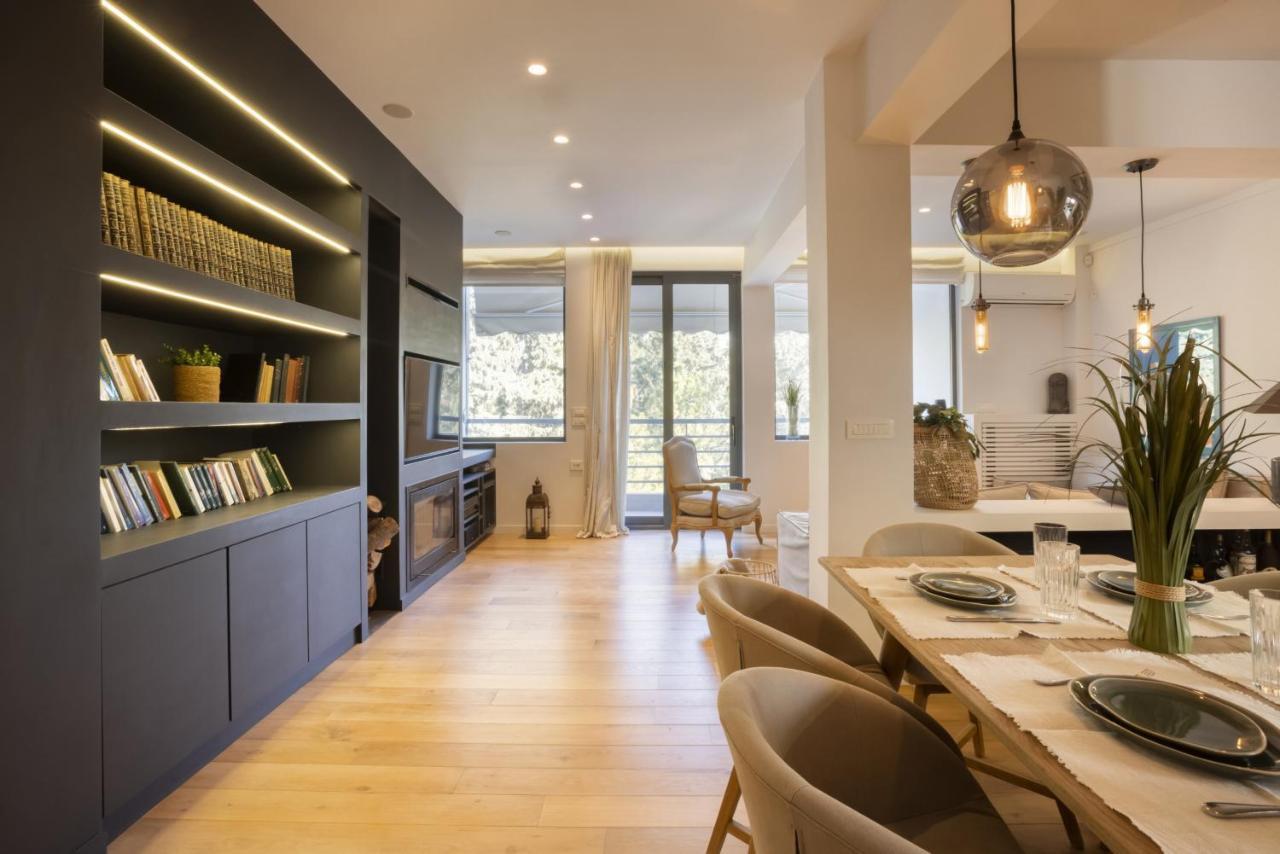 Elegant, Chic, Hip 2 Bedroom W/ Forest View In Athens! Exterior foto
